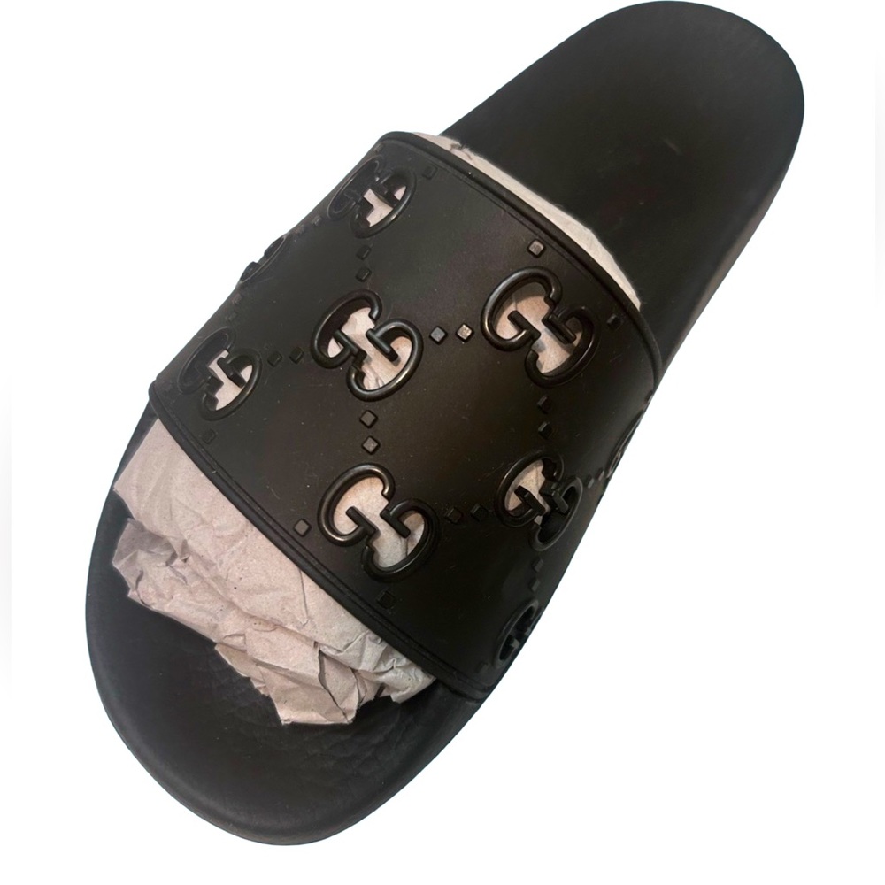 GUCCI slides 7